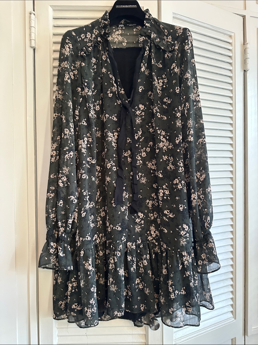 Zara Dark Black Floral Tie-Neck Dress CC with Pink /beigePrint